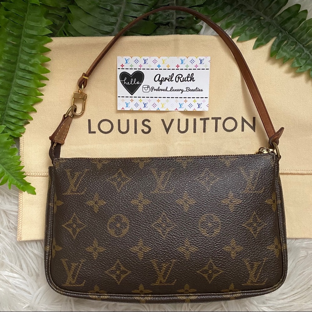 Louis Vuitton - Pochette Accessory #BJ0011